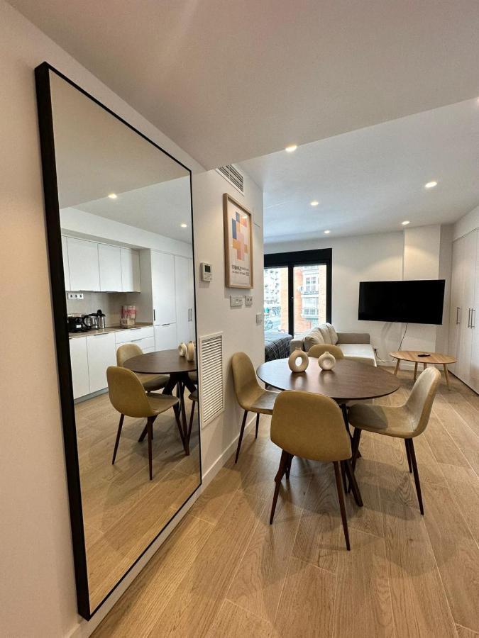 Castilla Luxury 2B Apartment Madryt Zewnętrze zdjęcie